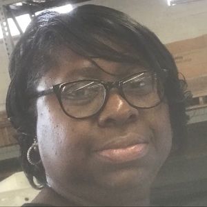 Meet your Posher, Felicia